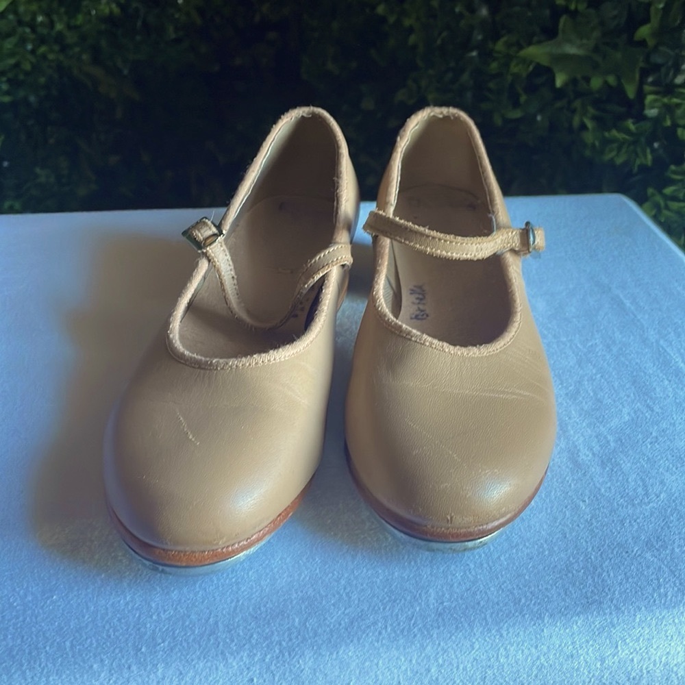 Bloch nude tap shoes